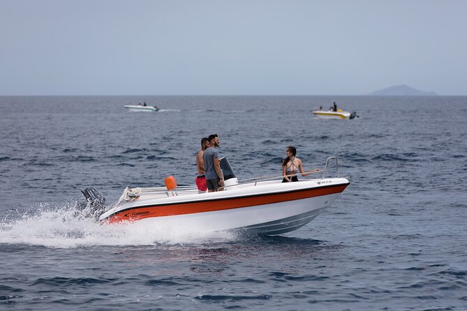 Self-Drive License-Free Boat Rental in Santorini from Vlichada - What It’s Like in Real Life: Docking, Swim Timing, and Crowd-Free Time