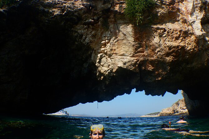 Semi-private Antiparos & Caves Blue Lagoon OR Rina Cave & Small Cyclades - Food and drinks: snacks and wine are included, lunch is your decision