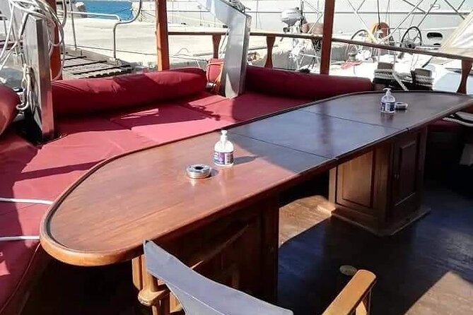 SEMIPRIVATE GALATEA tour Antiparos-Blulagoon-Despotiko-FREE DRINK - What makes this Galatea tour worth your time