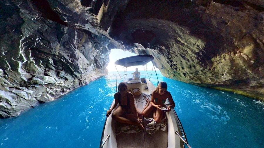 Skiathos: Private Lalaria Beach and Caves Speedboat Tour - Quiet coves after Lalaria: photo stops and Kastro Beach for the finish