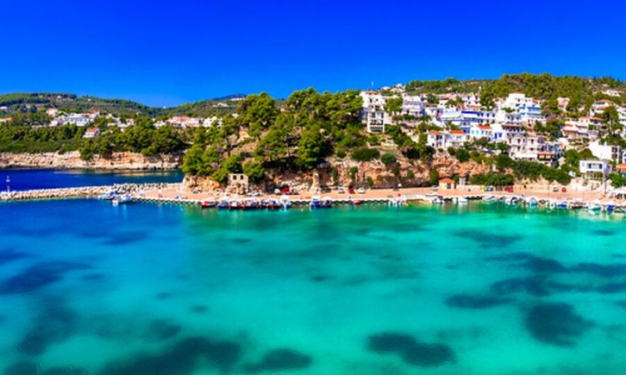 Skopelos: The Mamma Mia Island Tour - Kastani Beach filmset stop and the Kastani Beach Bar break