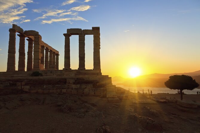 Sounio Sea Kayak Tour to the Temple of Poseidon full program - Lunch and Snacks by the Water at Sounion