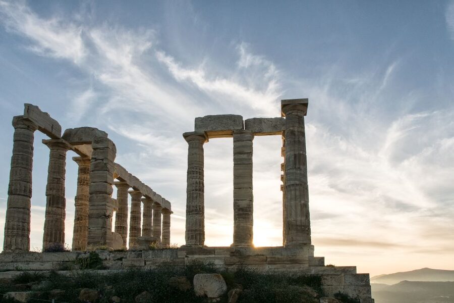 Sounion tour with Official Guide &ticket for Poseidon Temple - The guide experience: myths in English and why the stories matter