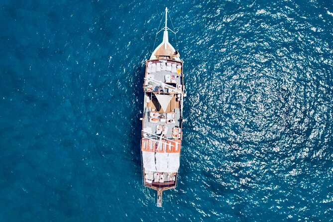Sun & Sea 6 Hour All Inclusive Swimming Cruise with Greek BBQ & Unlimited Drinks - The All-Inclusive Setup: Food and Drinks That Actually Fill You Up