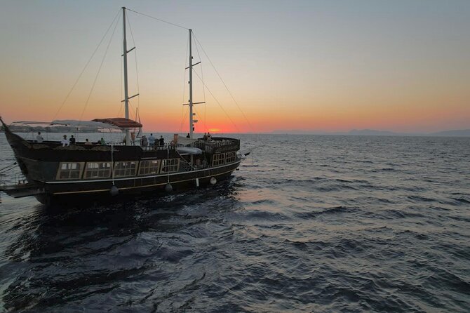 Sunset Cruise with Greek BBQ & Unlimited Aperol Spritz, Beer Wine - Best for couples, groups of friends, and anyone who likes simple value