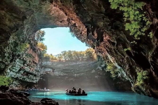 The Caves ....Drogarati Cave and Melissani Lake - Two cave icons plus Myrtos, in a smooth half-day from Argostoli