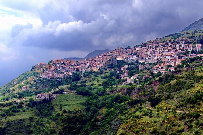 Thermopylae, Meteora and Delphi Private Full Day Tour - Distomo Memorial: a quiet, serious pause in a long day