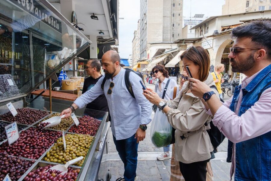 Thessaloniki: Food Tastings and Drinks tour with a Chef - Cheese and dairy tastings: how to taste smarter in one afternoon