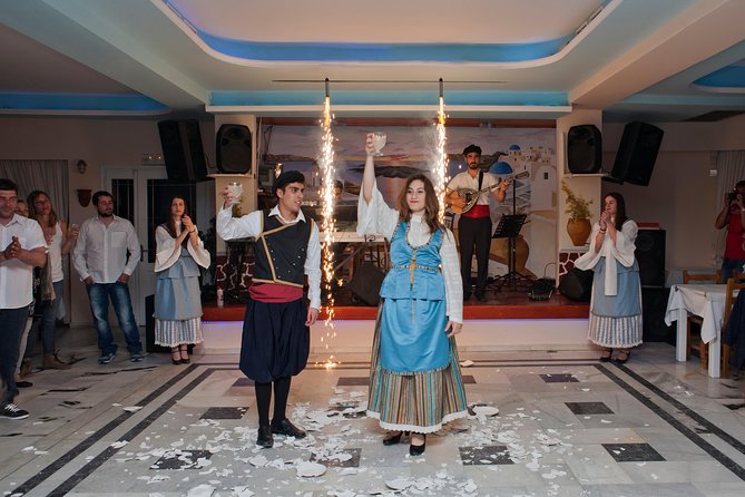 Traditional Greek Night live Music & Dinner Show in Santorini - Seating, Crowd Energy, and How to Get a Good View