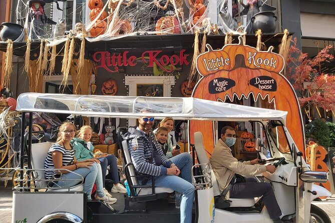 Tuk Tuk Athens Complete City Center Tour - 100% Electric (3 hour) - Plaka cruising: old lanes, Anafiotika vibes, and getting close to the Acropolis area
