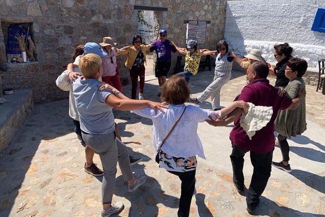Wine Tasting Tour at a traditional farm in Mykonos - Group size, pace, and what a three-hour Mykonos wine tour actually feels like